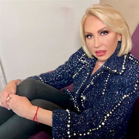 cuanto cuesta el saco chanel de laura bozzo|Laura Bozzo da cátedra de elegancia con sofisticado saco Chane.